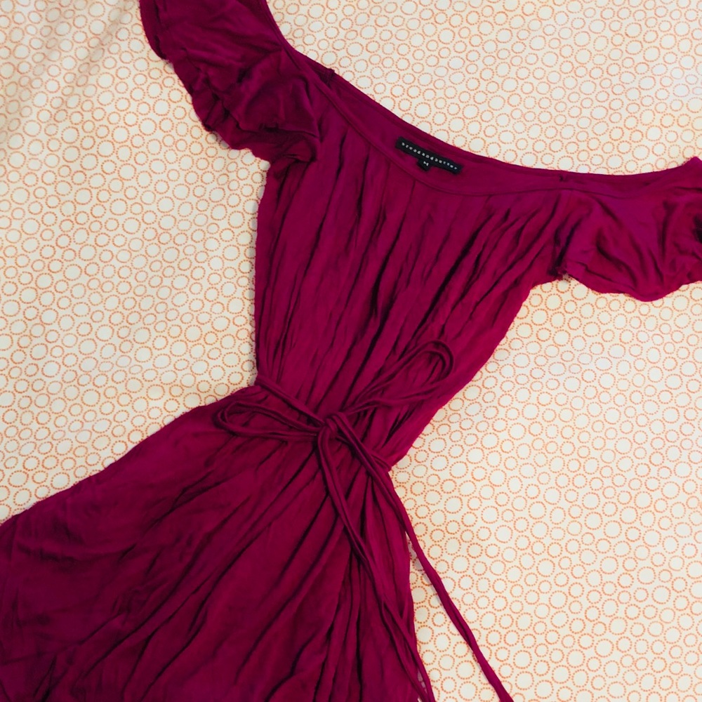 Super soft, cute, and comfy maroon dress